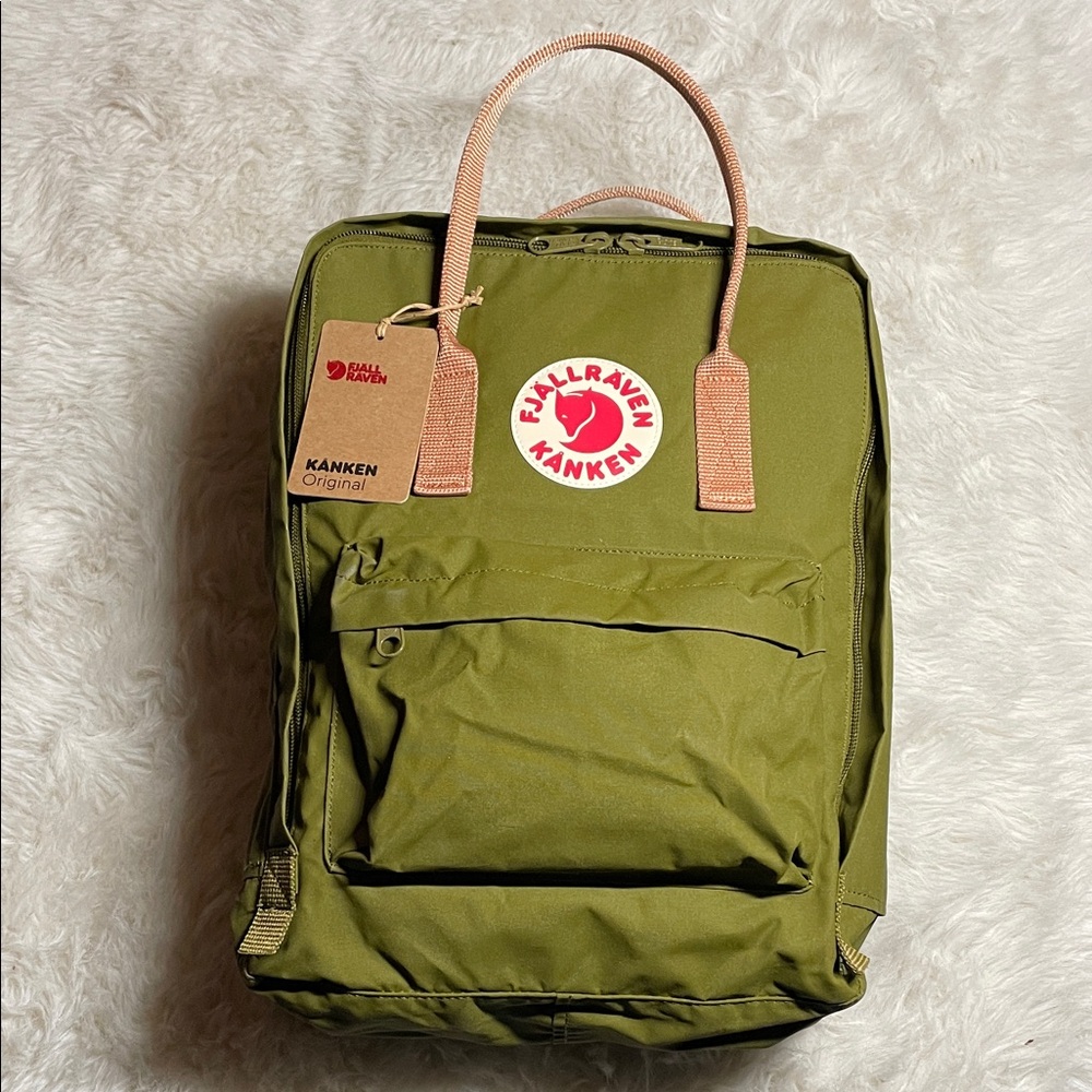 Fjallraven Kånken Forest Green Backpack